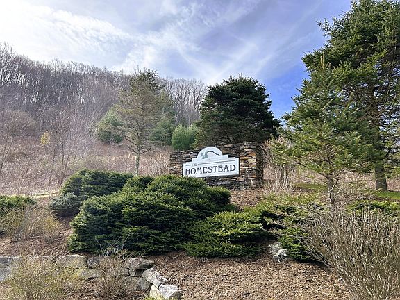 2nd image of 444 New Homestead Dr