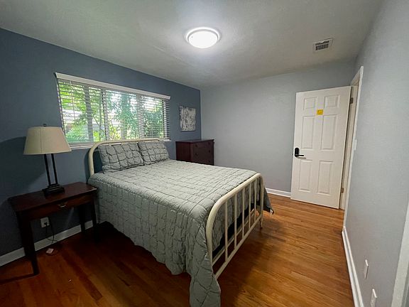 3rd image of 4007 Aldington Dr #C