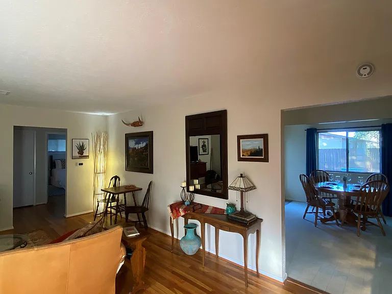 522 Mesa Dr — Photo 8