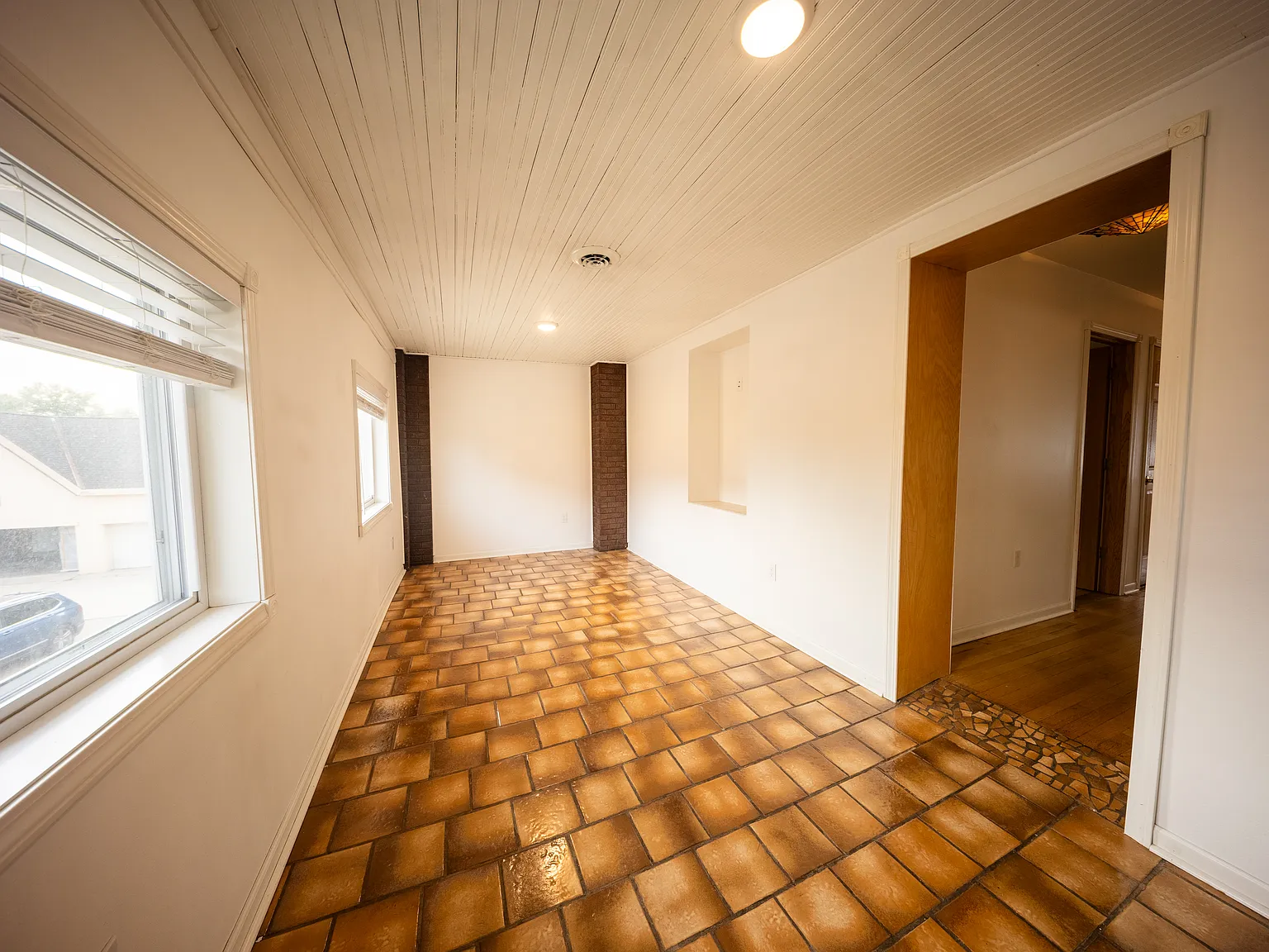 2 bed, 850 sqft, $1,550 — Photo 4