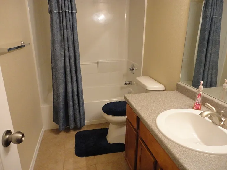 7074 Silverwind Cir — Photo 17
