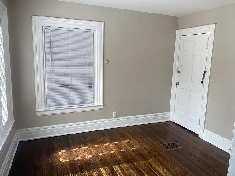 361 W Utica St #2 — Photo 10