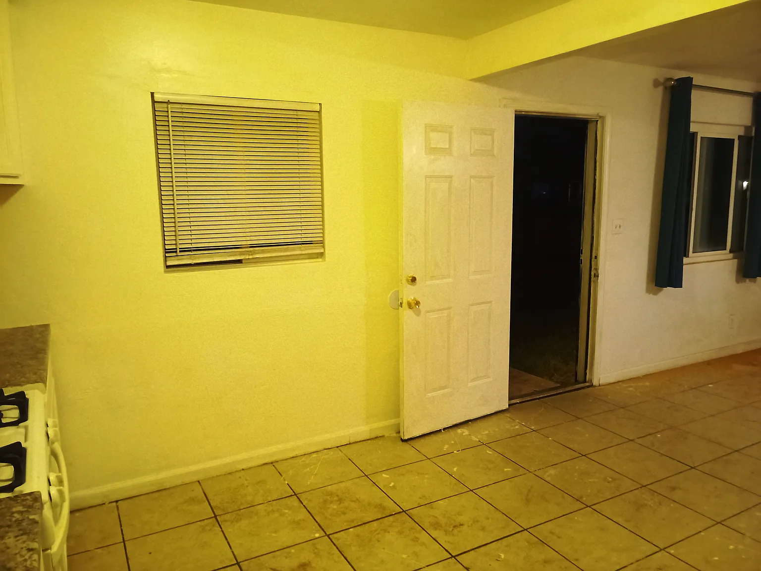 5 bed, 1485 sqft, $2,490 — Photo 3