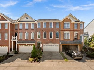 25657 America Sq, Chantilly, VA 20152