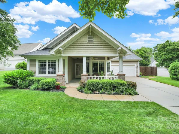14941 Carrington Ridge Dr, Huntersville, NC 28078