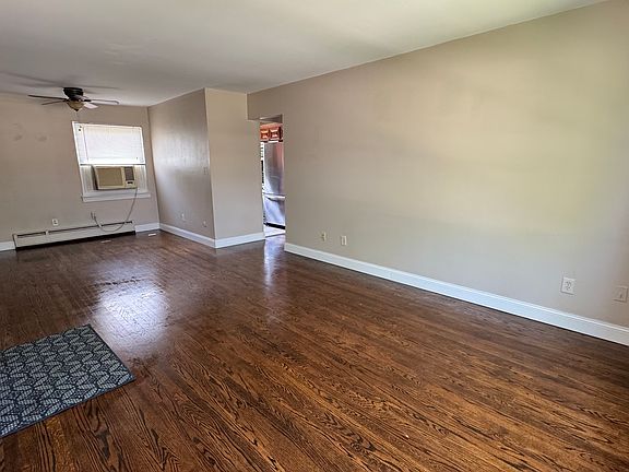 3rd image of 2819 W Thirteen Mile Rd APT 12