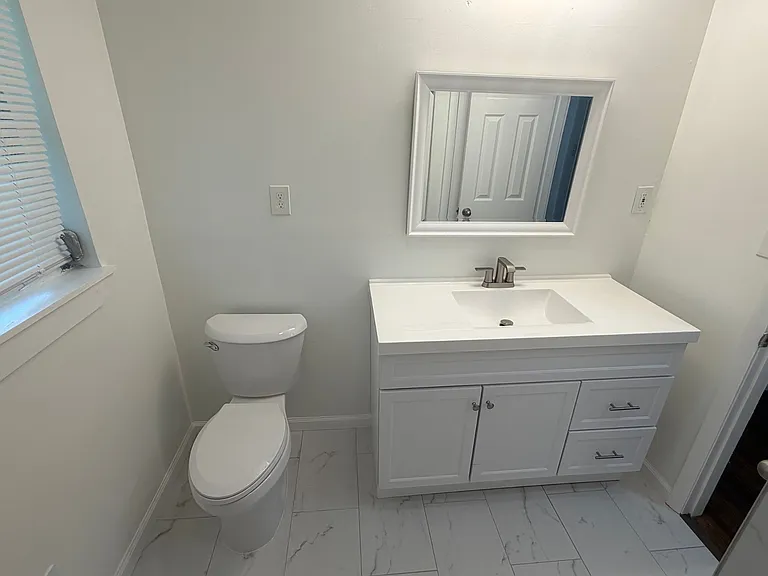 112 Meadowood Ave — Photo 14