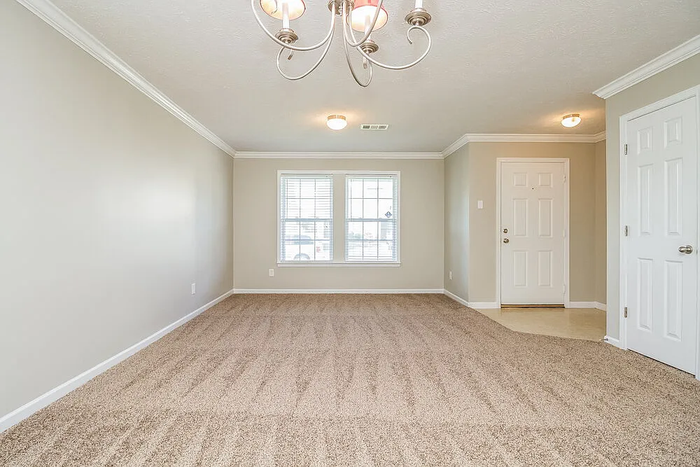 3 bed, 2.5 bath, 2450 sqft, $2,830 — Photo 4
