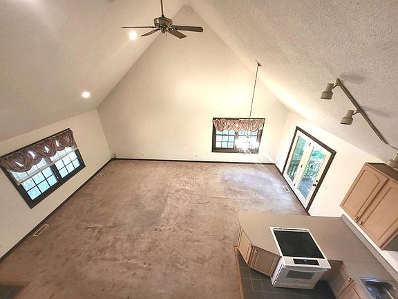 4th image of 1488 Brookridge Circle Dr