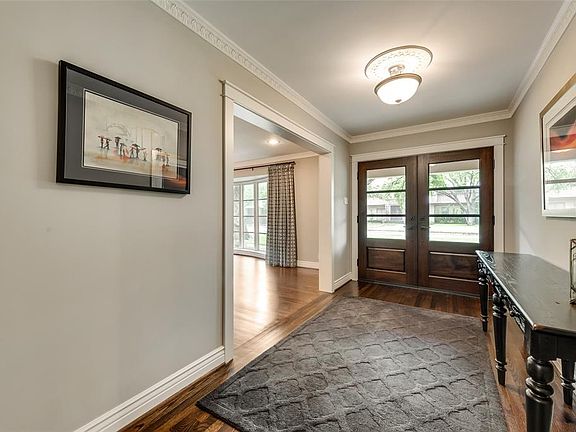 2nd image of 6146 Yorkshire Dr