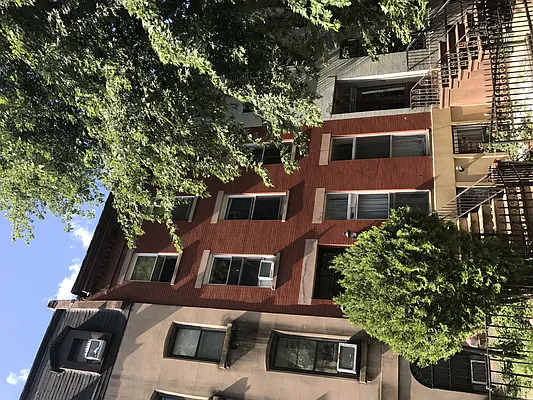 Rented by Laurence Levy-Lambert, LREB | media 10