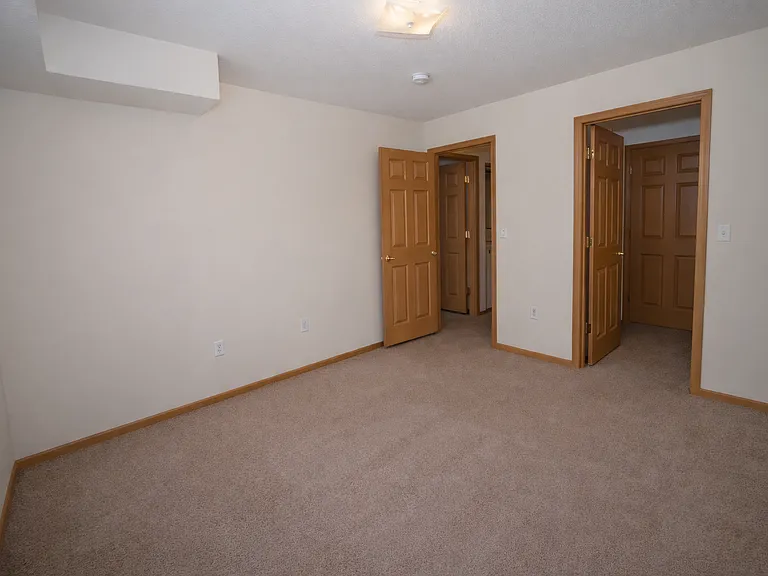 Hidden Ponds Apartments — Photo 8