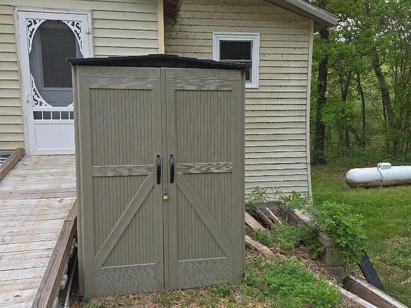 4th image of 121712 Dall Dr