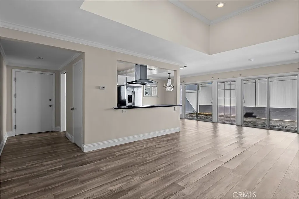 2 bed, 1287 sqft, $4,650 — Photo 4