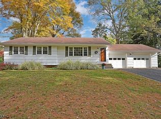41 Castle Way, Basking Ridge, NJ 07920