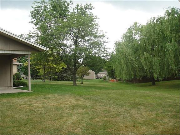 3rd image of 7209 Haer Dr
