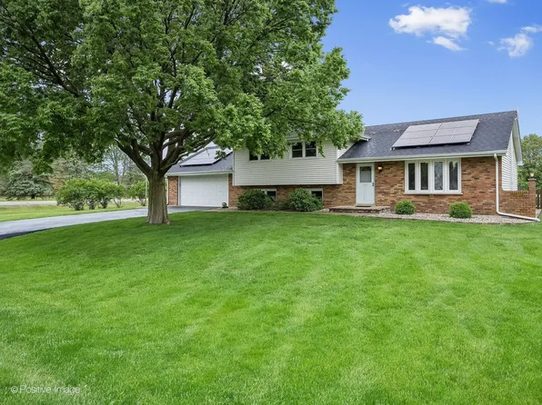28W776 Wagner Rd, Naperville, IL 60564