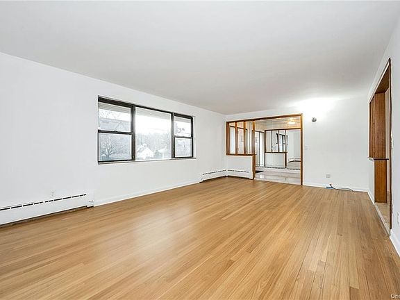 4th image of 490 Westchester Ave