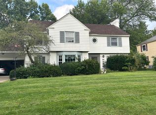 2479 Newbury Dr, Cleveland Heights, OH
