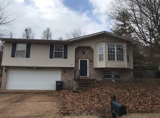 2123 Doe Run Dr, Arnold, MO 63010