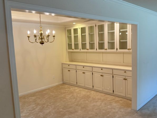 507 Bluebird Pl