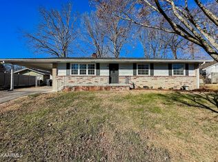 3421 NW Ironwood Rd, Knoxville, TN 37921