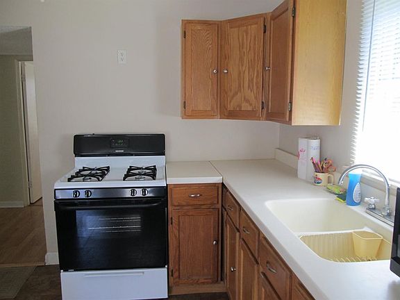 2nd image of 14405 Rocklin St