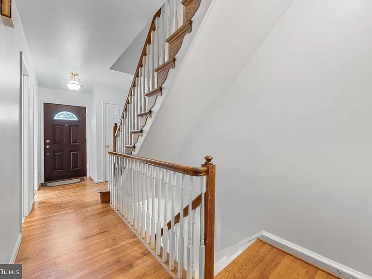 1260 Masters Dr — Photo 18