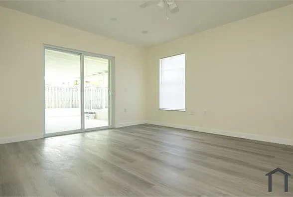 11500 NW 35th Pl — Photo 16
