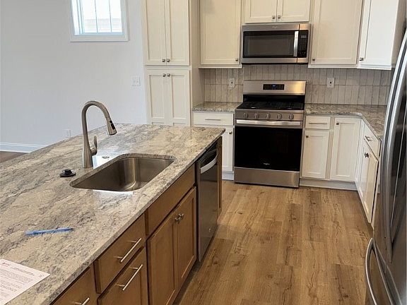 2nd image of 7908 Brushwood Ln