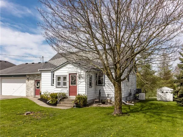 3988 Galt St, Shakespeare, ON N0B 2P0