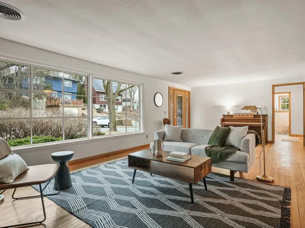 217 Shepard Ter, Madison, WI 53705