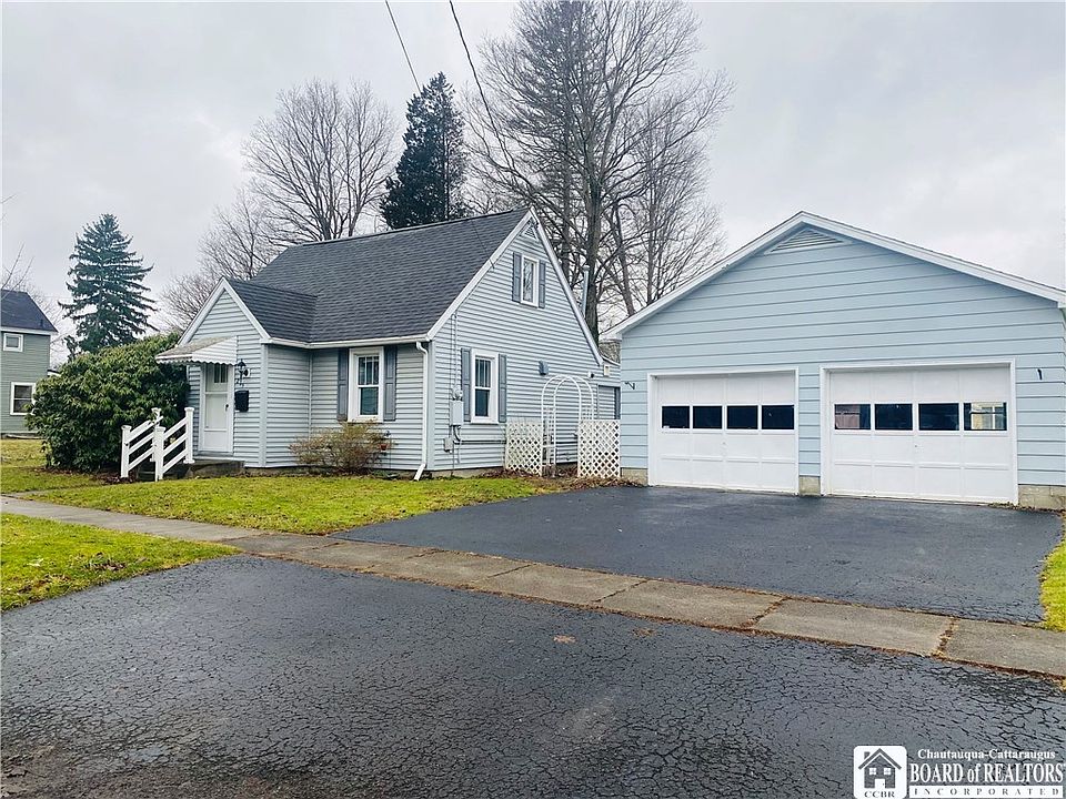 215 E Everett St, Falconer, NY 14733 Zillow