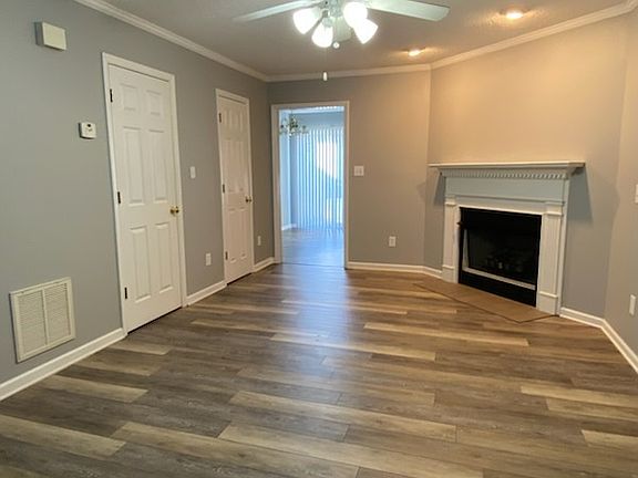 4th image of 1092 22nd St NE APT 103