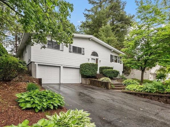 12 Debra Ln, Framingham, MA 01701