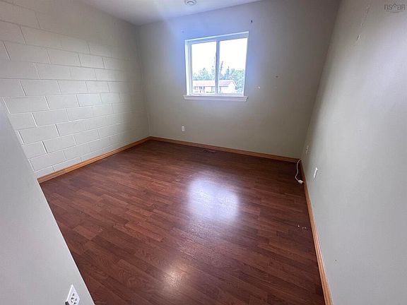 5th image of 108 Hillcrest Ave #108