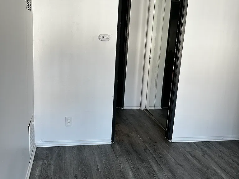 1936 Whitley Ave #201 — Photo 11