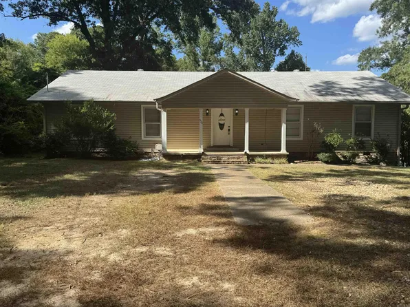 526 E 47th St, El Dorado, AR 71730