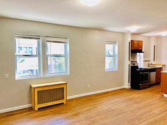 5th image of 305 Columbus Ave APT B1