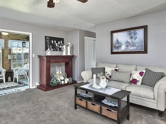 3rd image of 645 Avalon Dr