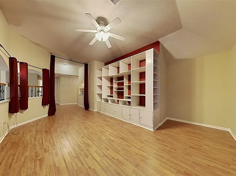 2114 Winding Hollow Dr — Photo 22