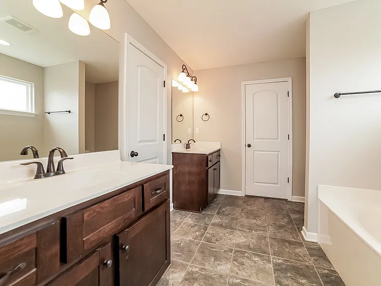 3173 Greenhouse Dr — Photo 11
