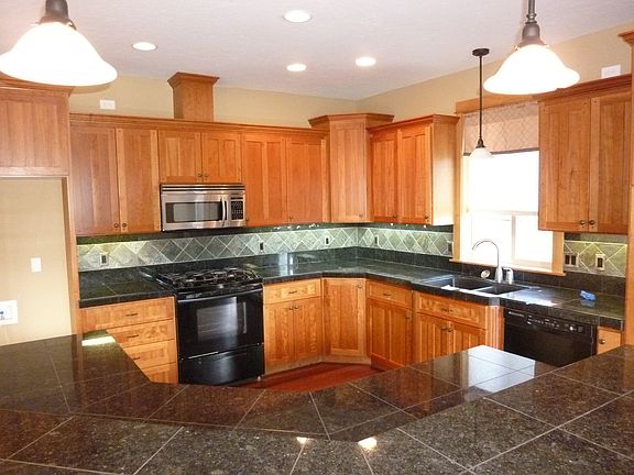 5th image of 61136 Hilmer Creek Dr