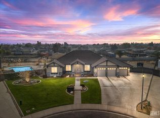 2925 Redwood Hill Ct, Bakersfield, CA