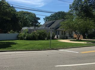 32 Atlantic Ave, Blue Point, NY 11715