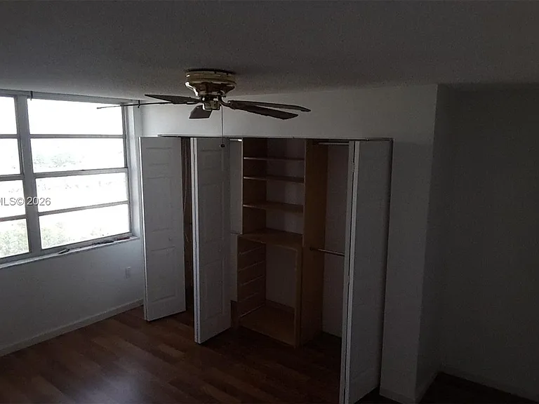2750 NE 183rd St #1504 — Photo 3