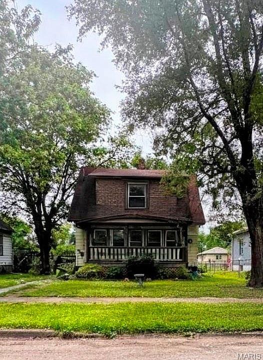 2nd image of 2328 E 24th St