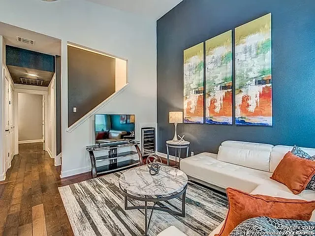 Wynnwood Condominium,Wynnwood — Photo 4