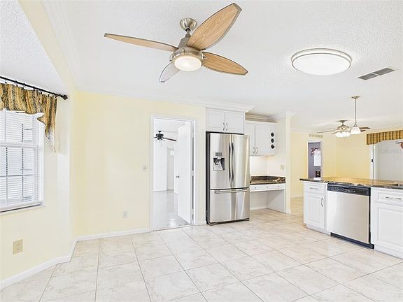 5th image of 9679 SW 99th Ave