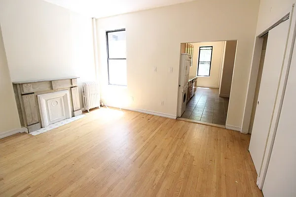 Rented by Luxor Homes & Investment Realty | media 9